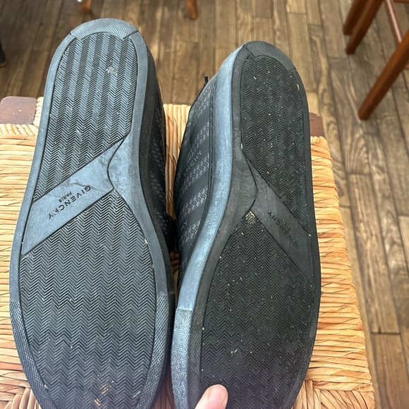 GIVENCHY PARIS MENS BLACK SNEAKER SIZE 12 - Picture 6 of 11